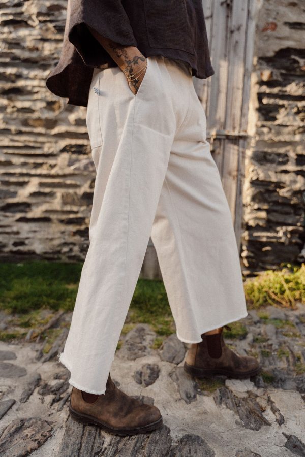 Shoreline Jeans Cropped - Image 13